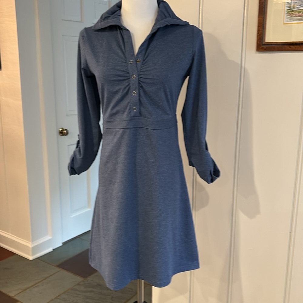 TEHAMA Women’s Stretchy Dress Size S - Athletic Dress wear *